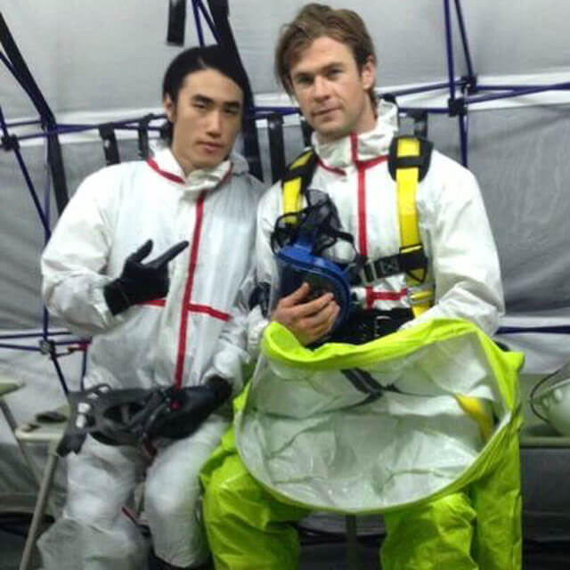 Vin Chee with Chris Hemsworth